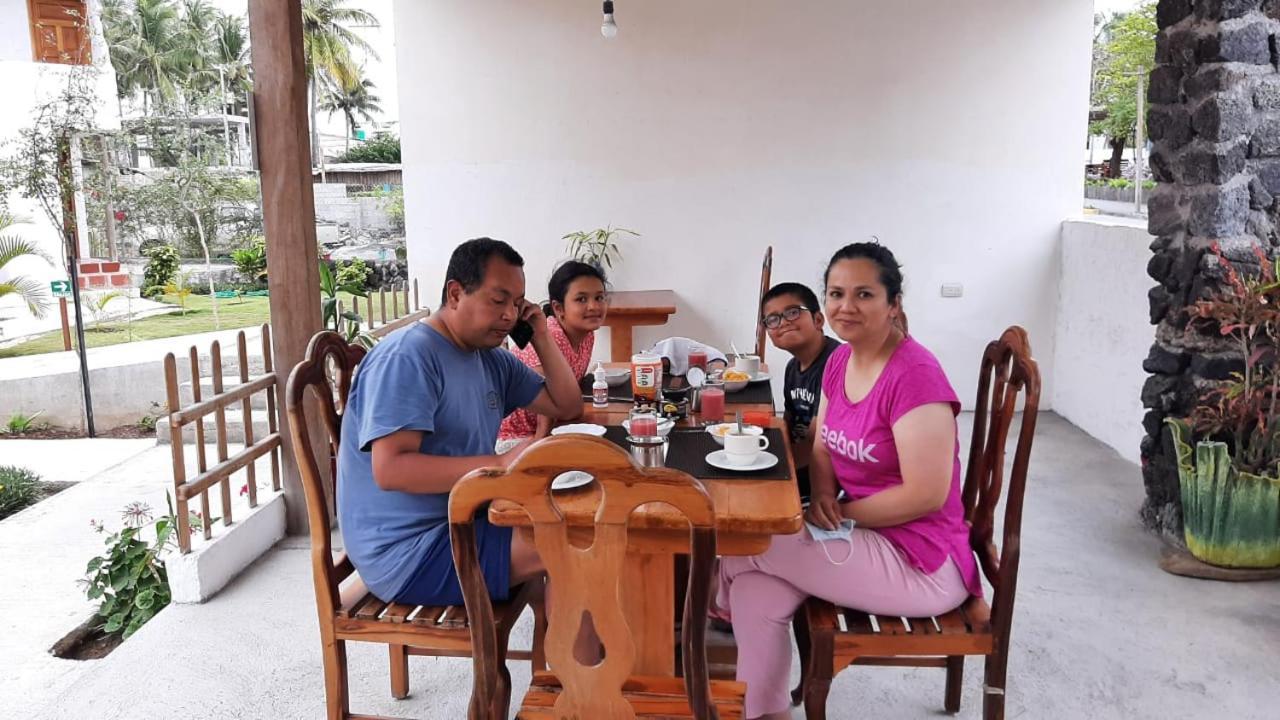 Hostal Tero Real Puerto Villamil Exterior foto