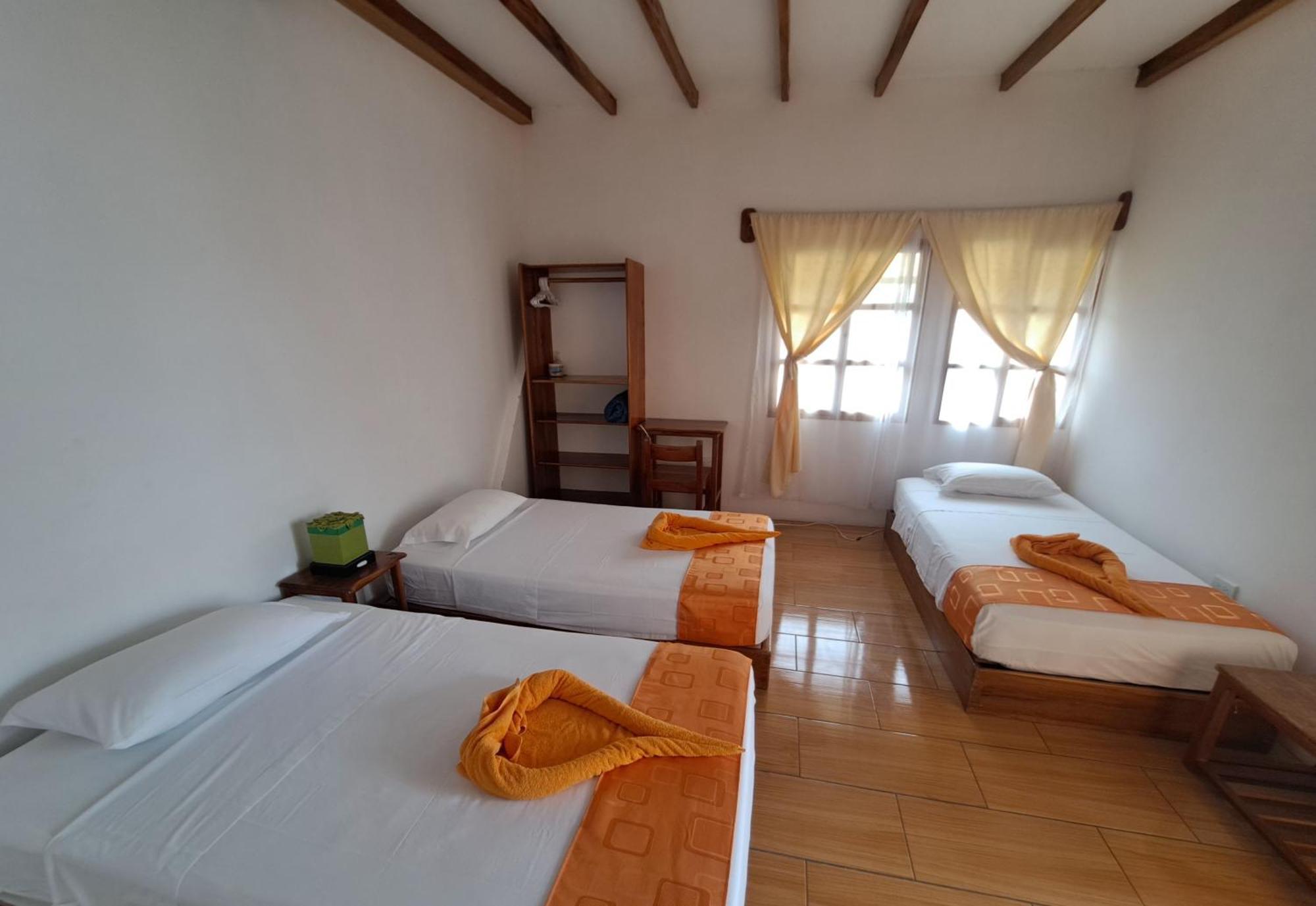 Hostal Tero Real Puerto Villamil Habitación foto